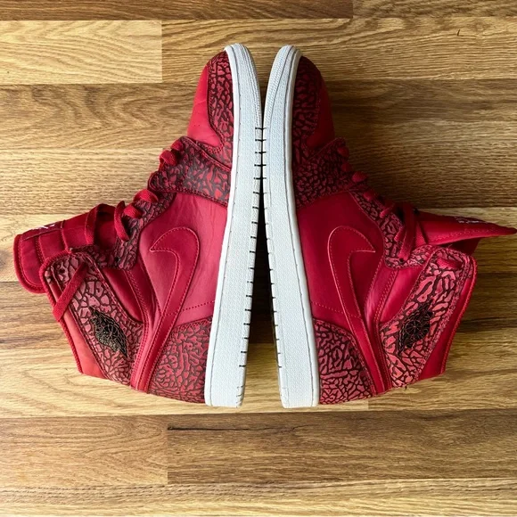 2015 AirJordan 1 Retro High Red Elephant Print sneakers 839115-600 - Picture 10 of 13